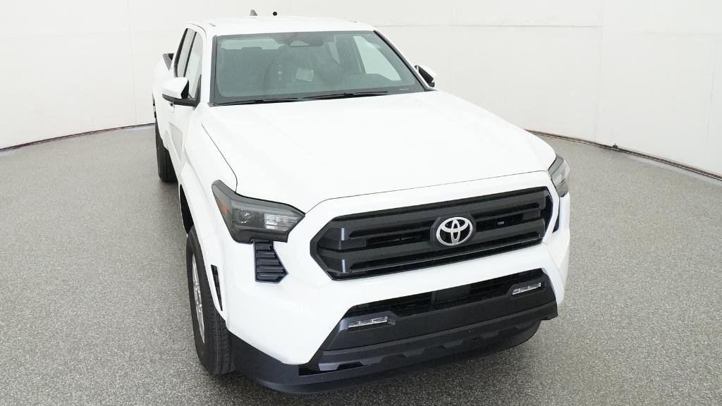 New 2026 White Toyota SR5 image 6