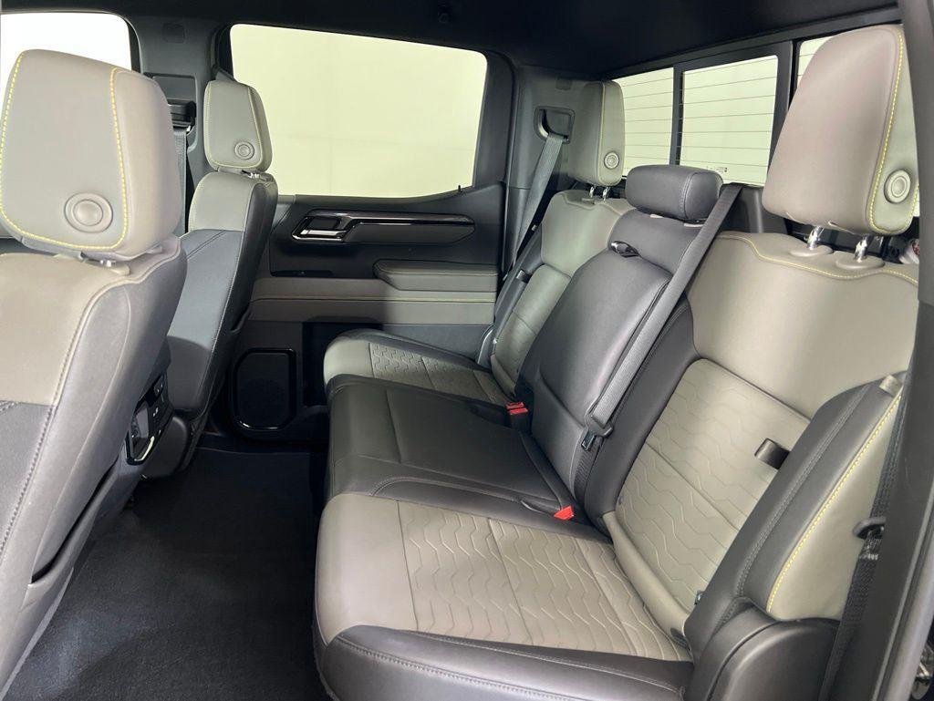 Used 2023 Black Chevrolet ZR2 image 19
