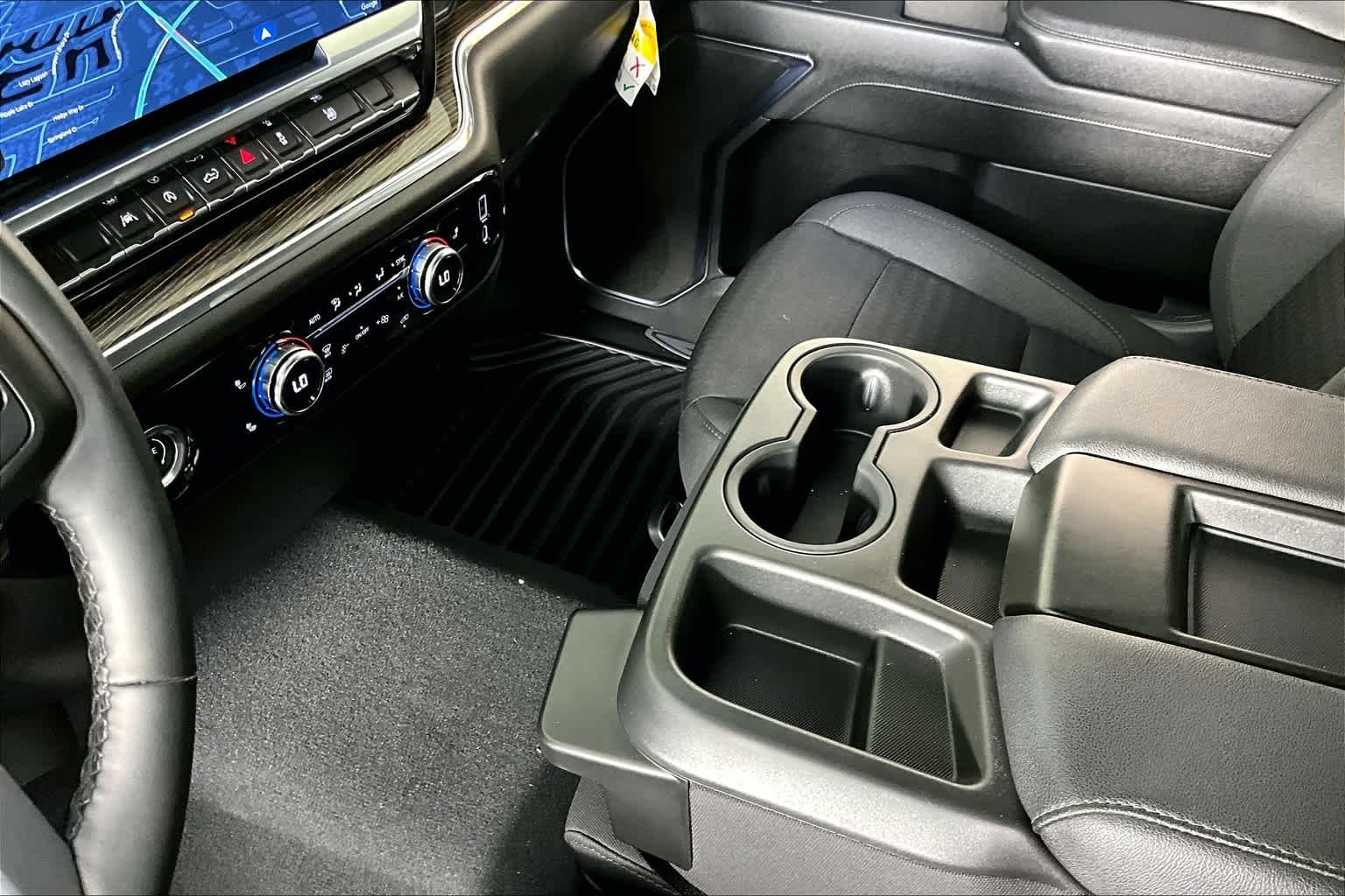 Used 2023 Summit White GMC SLE image 15