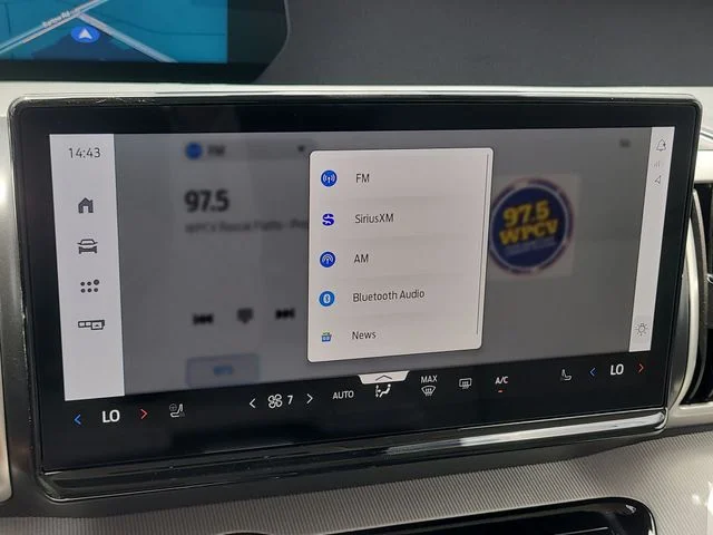 New 2026 Oxford White Ford Active image 28