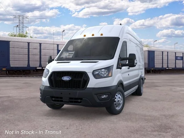 New 2026 Oxford White Ford Base image 2