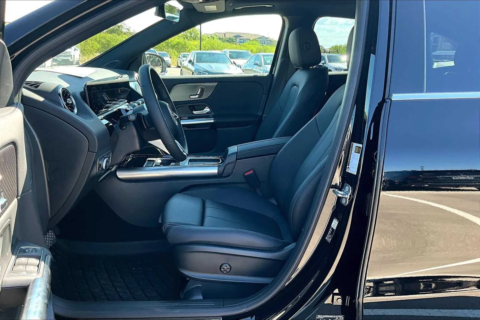 New 2026 Night Black Mercedes-Benz GLA 250 image 9