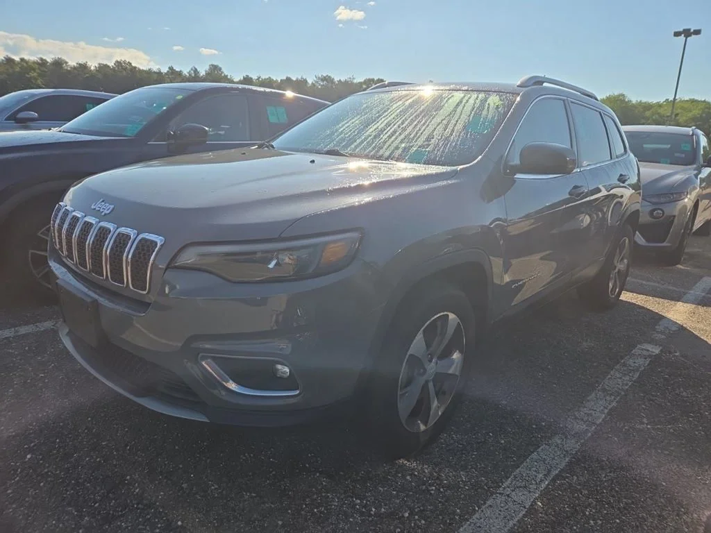 Used 2019 Gray Jeep Limited image 14