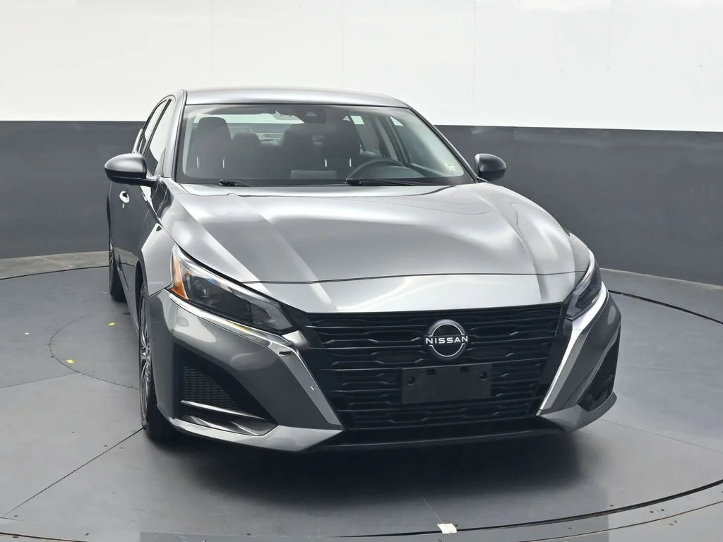 Used 2025 Gray Nissan 2.5 SV image 13