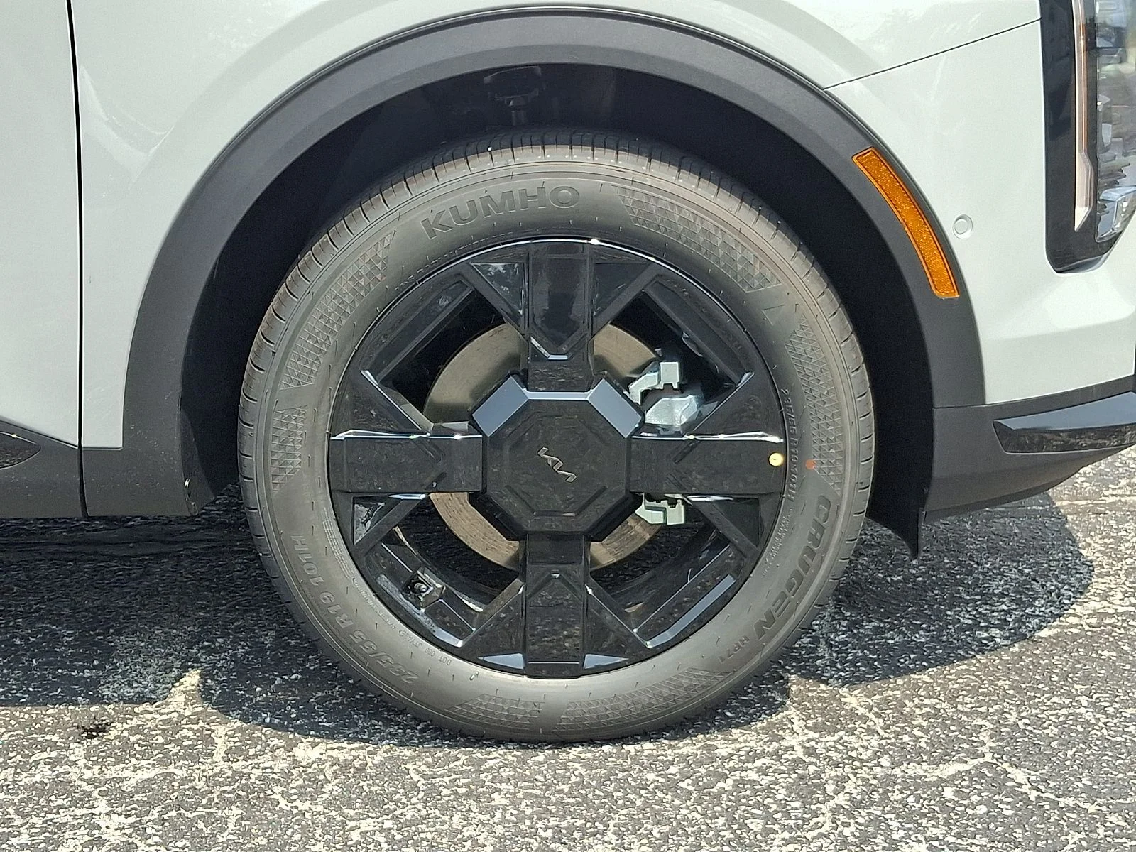 New 2026 Gray Kia X-Line image 9