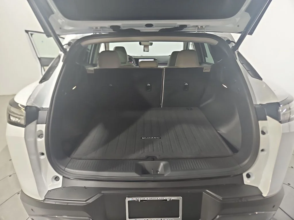 New 2026 Everest White Pearl TriCoat Nissan SL image 24