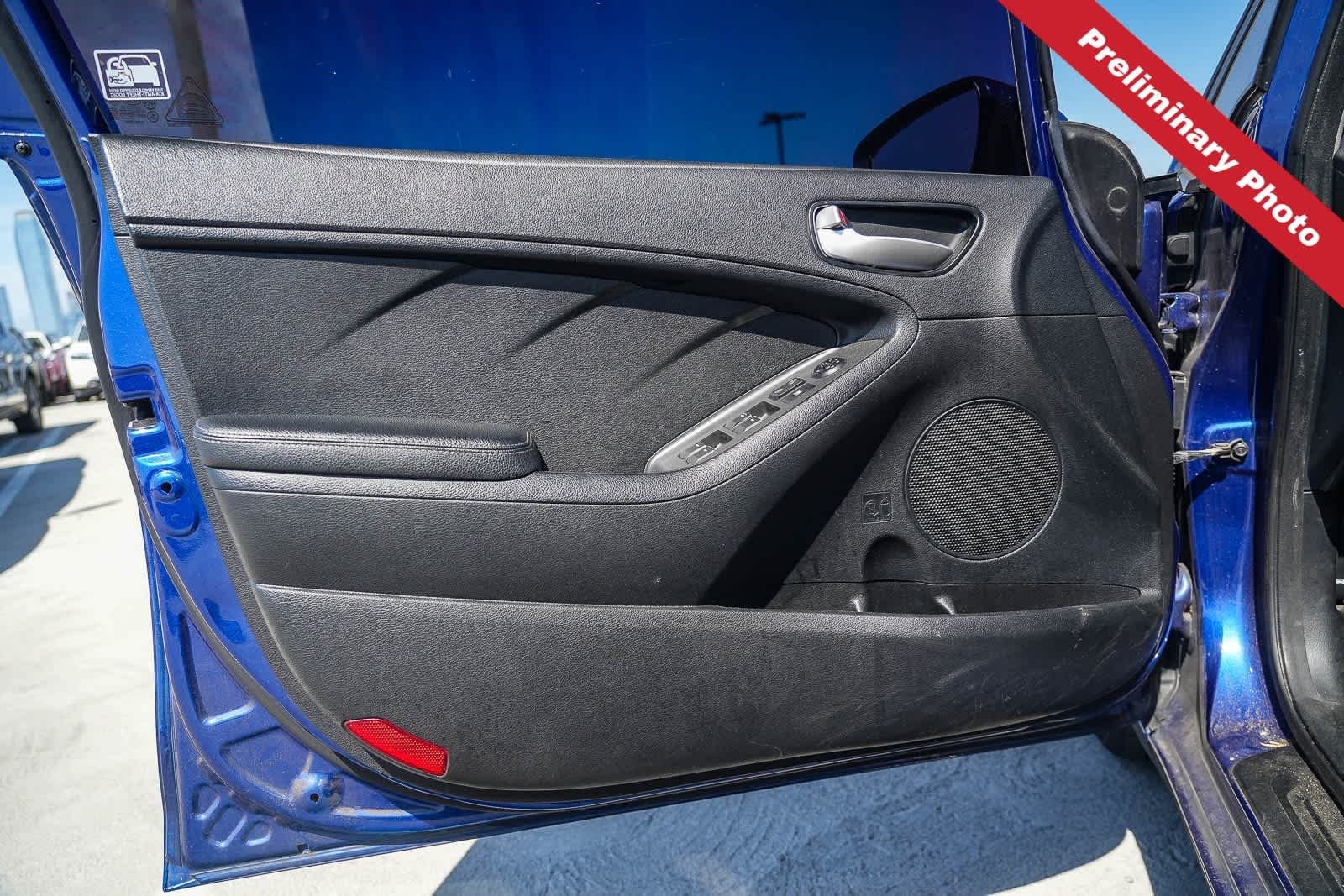 Used 2017 Deep Sea Blue Kia LX image 16