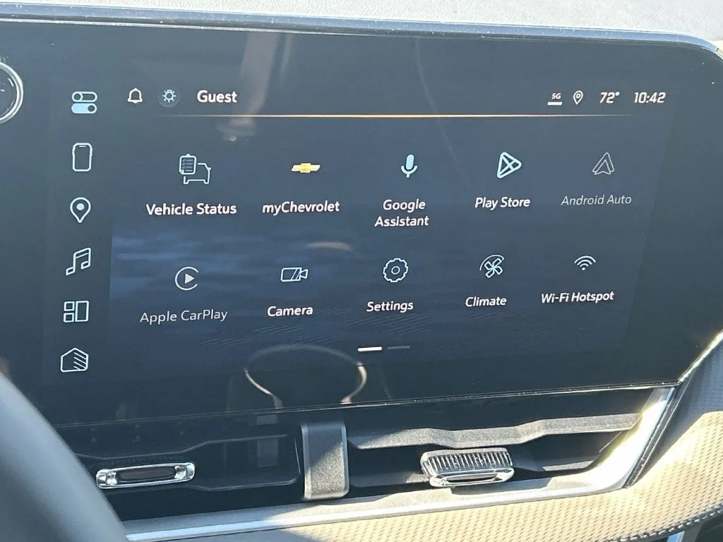 2027 Chevrolet Equinox LT - Photo 17