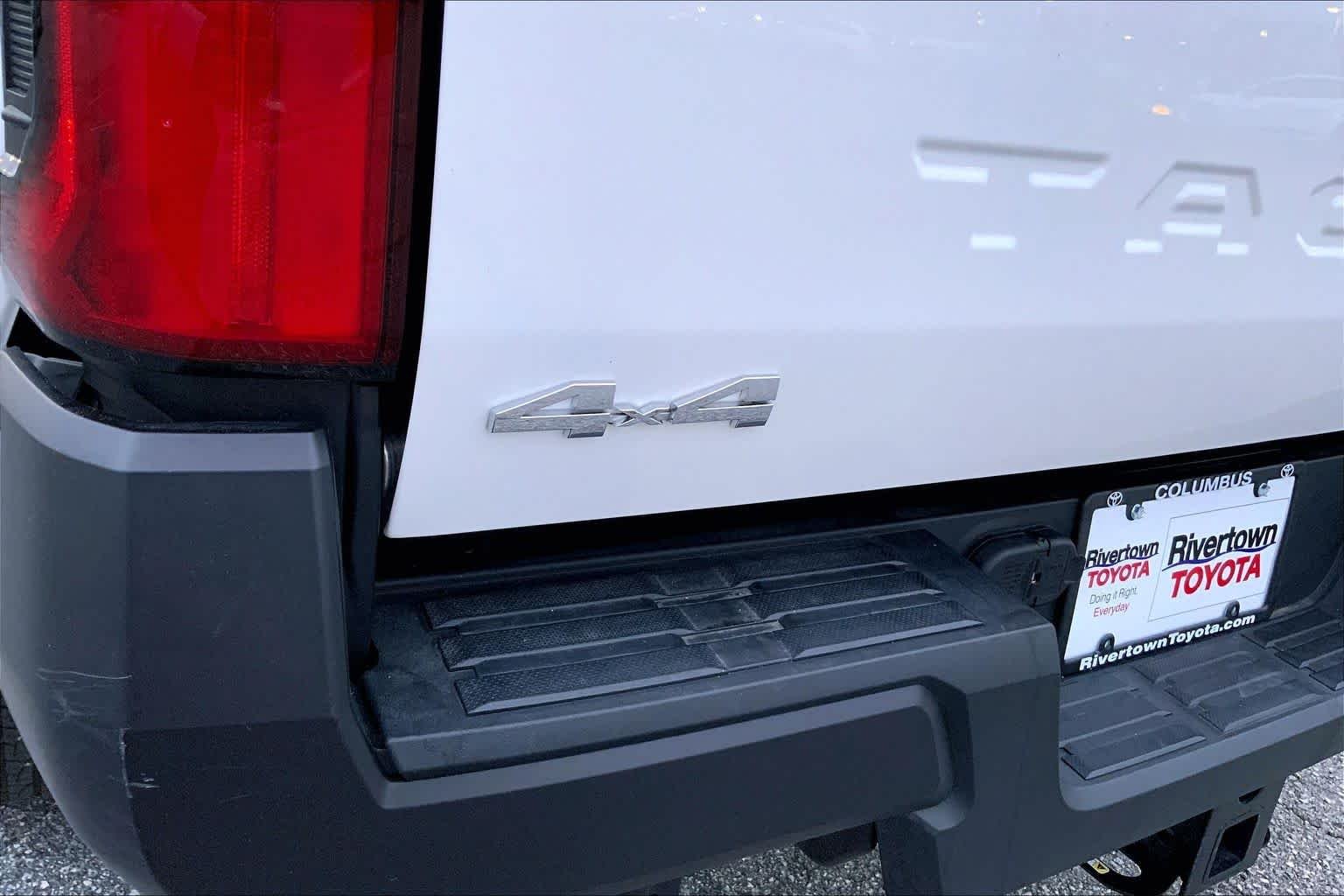 Used 2025 Ice Cap Toyota SR image 30