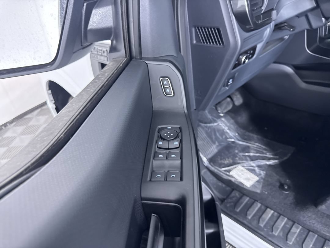 New 2026 Oxford White Ford STX image 14