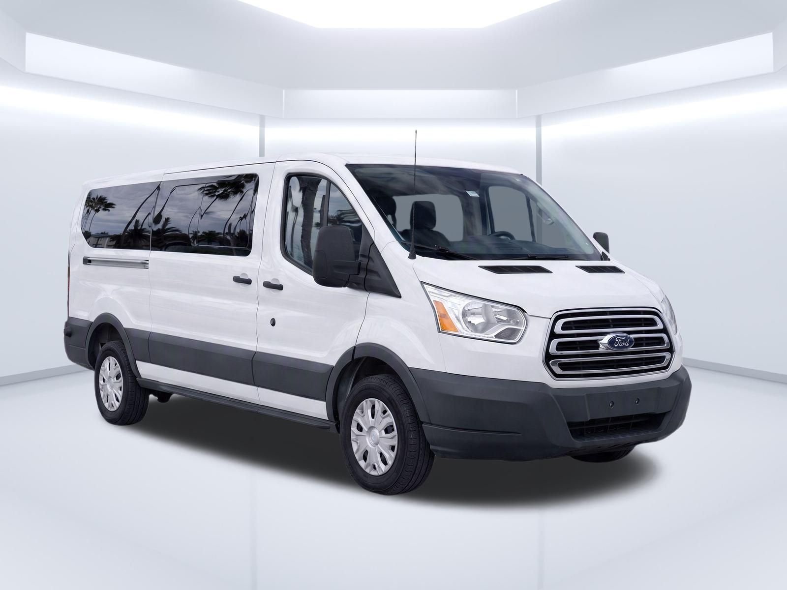 Used 2016 White Ford XLT image 6