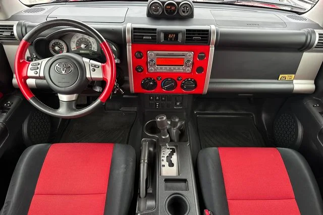 Used 2012 Red Toyota Base image 15