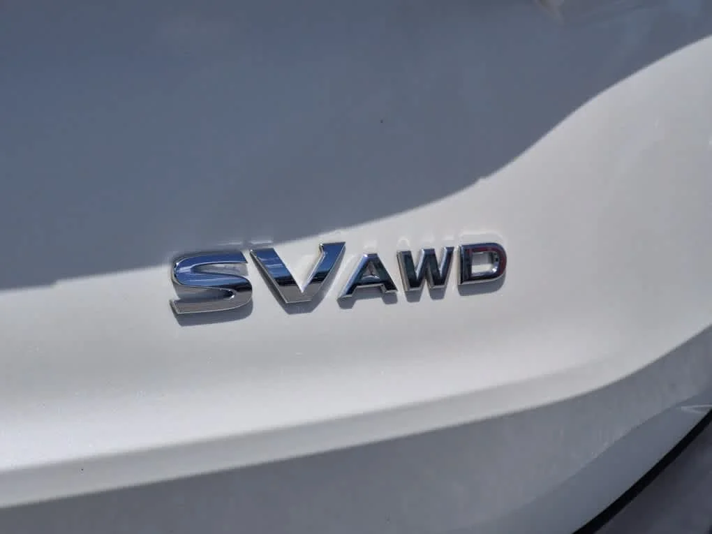 Used 2023 Pearl White Tricoat Nissan SV image 21
