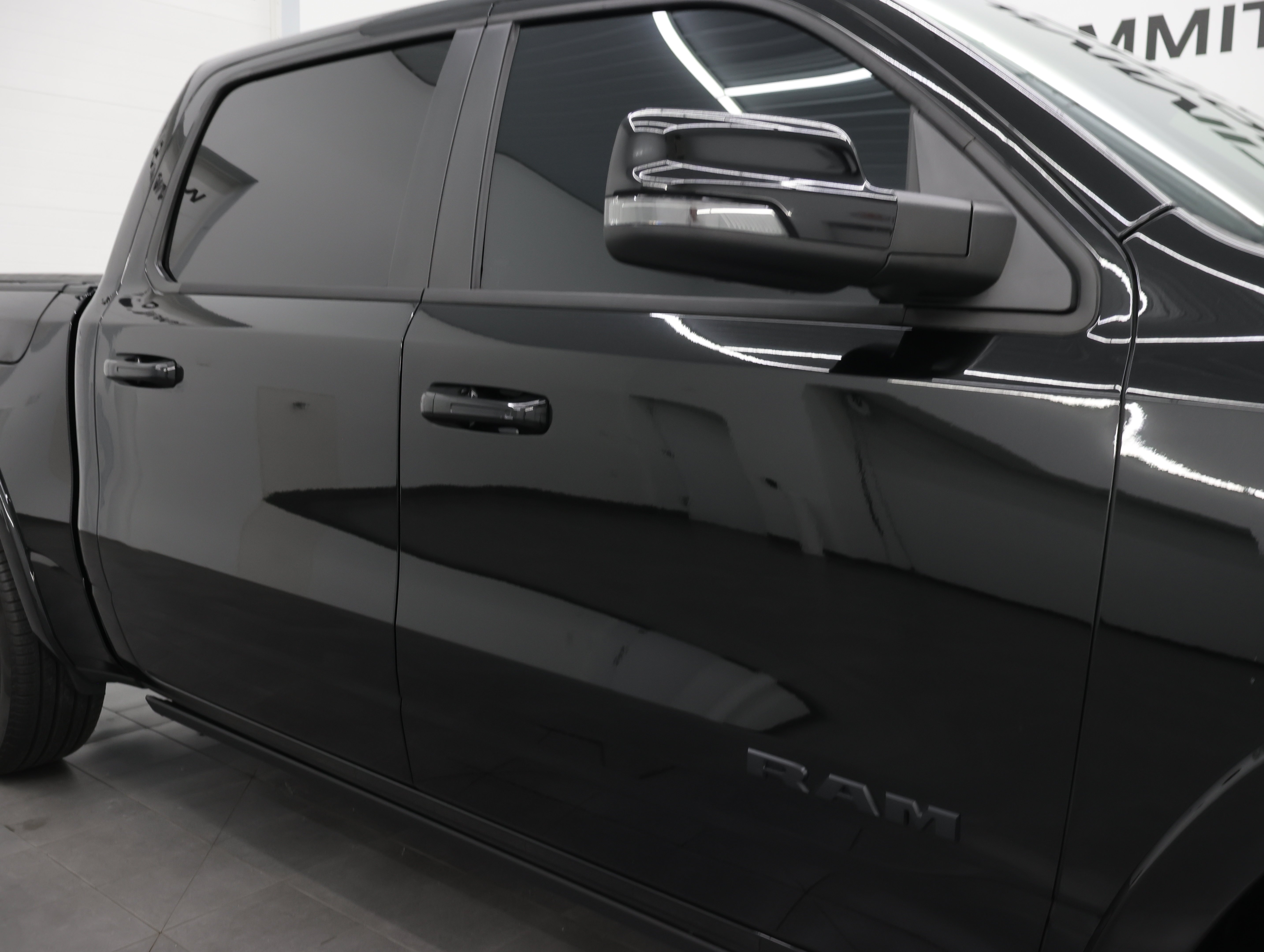Used 2025 Diamond Black Crystal Pearlcoat Ram Limited image 25