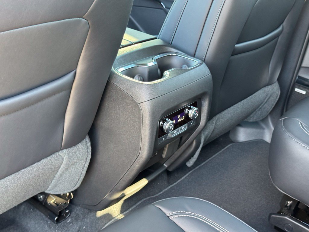 2026 GMC Acadia Elevation - Photo 24