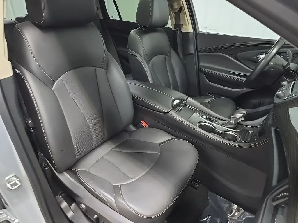 Used 2018 Galaxy Silver Metallic Buick Essence image 15