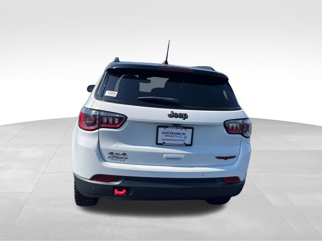 Used 2025 White Jeep Trailhawk image 4