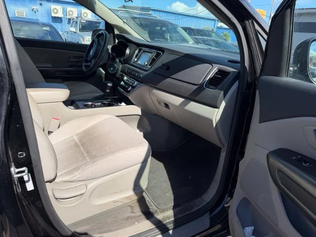 Used 2021 Black Kia LX image 17