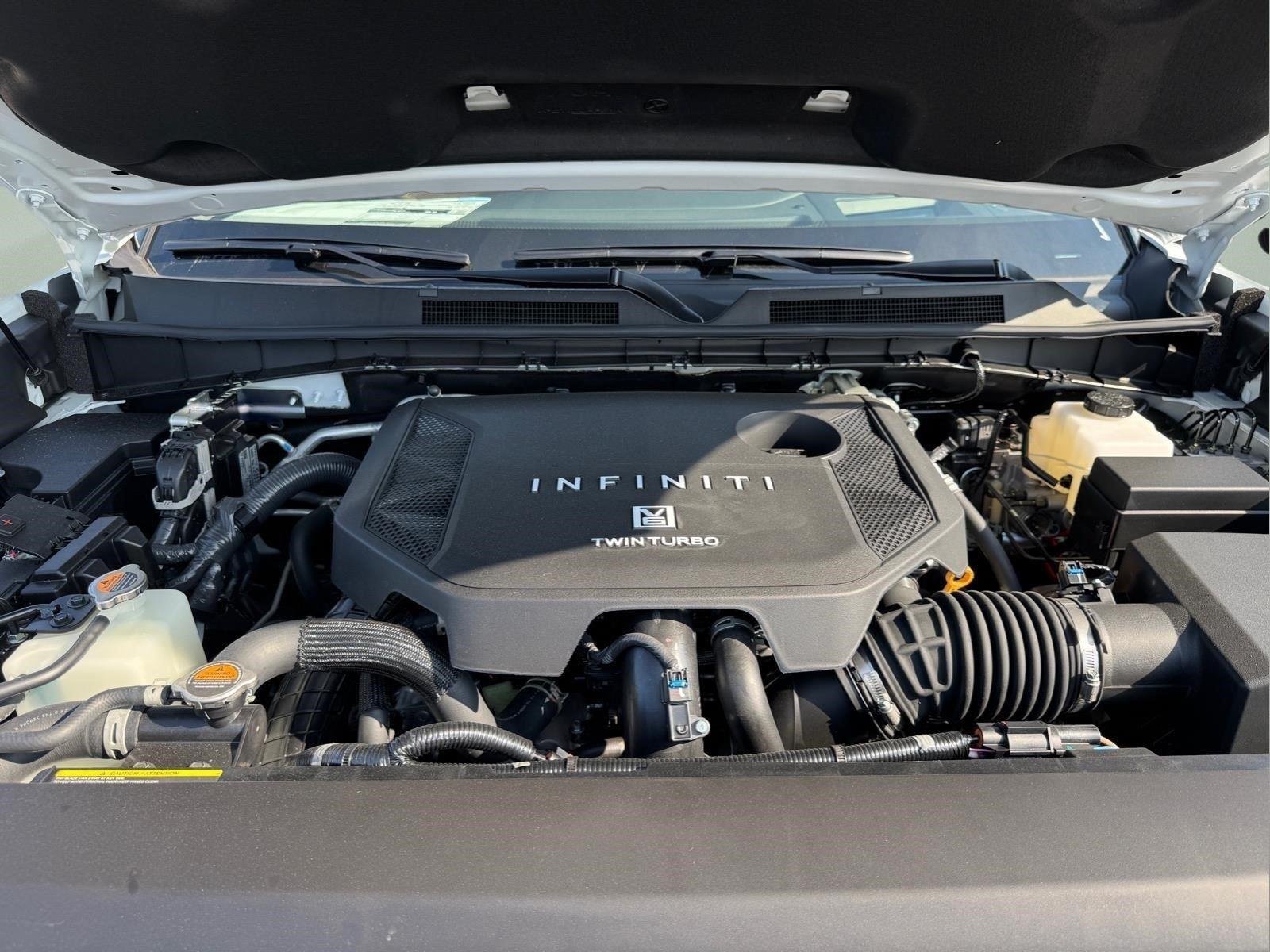 New 2027 RADIANT WHITE INFINITI Luxe 2WD image 11