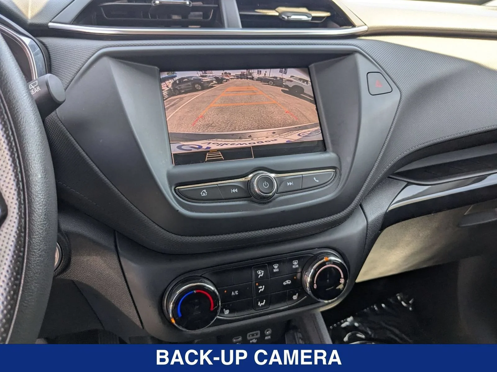 Used 2021 White Chevrolet LT image 17