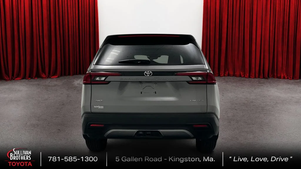 Certified Used 2025  Toyota Limited image 6