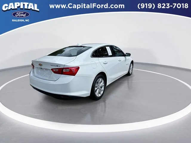 Used 2023 White Chevrolet LT image 8