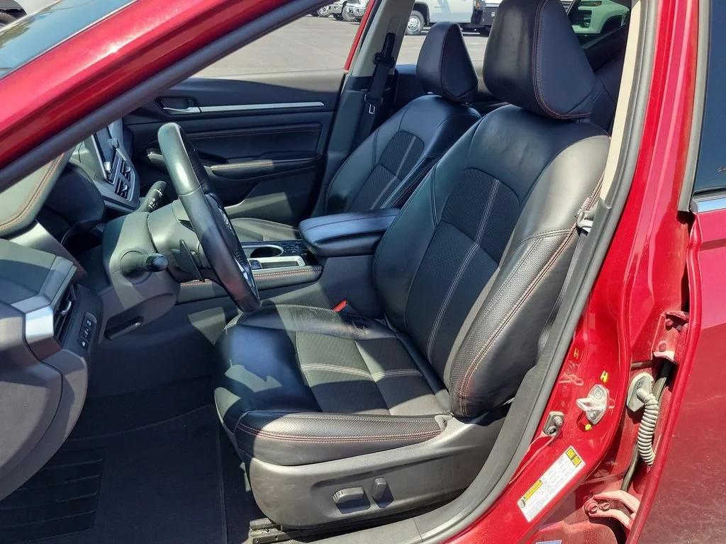 Used 2023 Red Nissan SR FWD image 18
