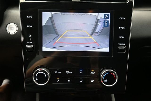 Used 2023 White Hyundai SEL image 4