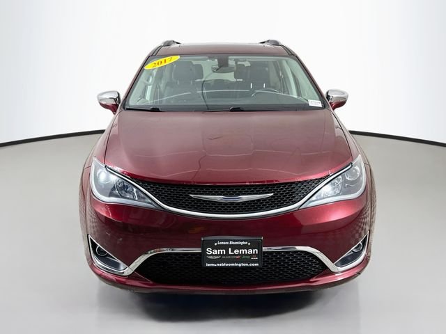 Used 2017 Chrysler Pacifica Limited with VIN 2C4RC1GG4HR710902 for sale in Bloomington, IL