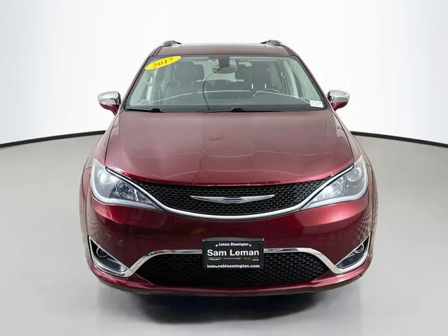 Used 2017 Red Chrysler Limited image 2