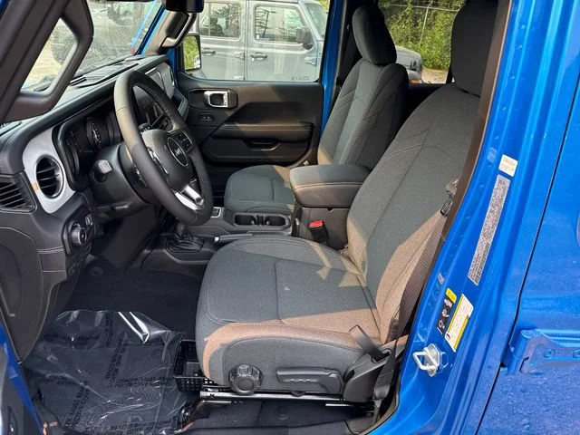 New 2026 Hydro Blue Pearl Coat Jeep Sahara image 14