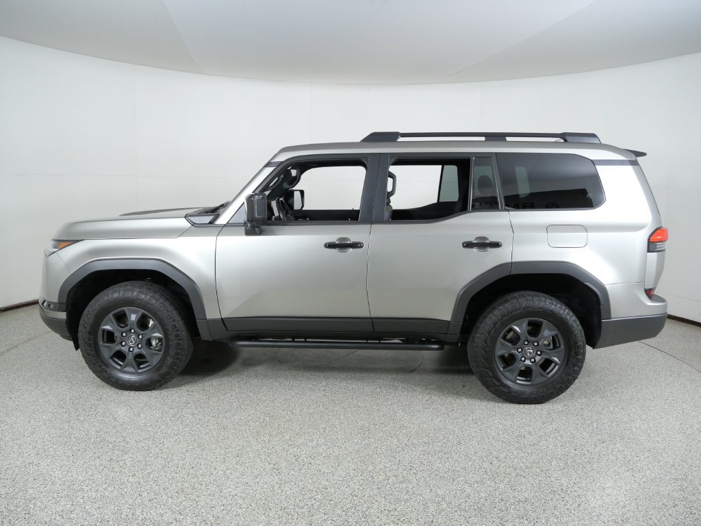 Used 2024 Silver Lexus 550 Overtrail image 15
