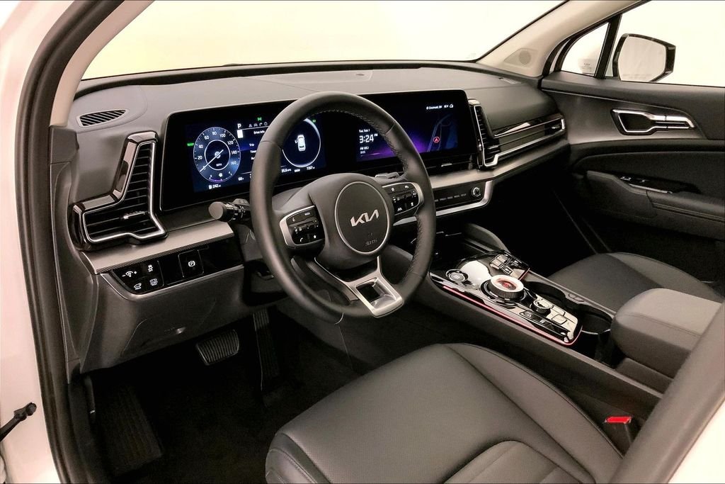 Used 2025 Snow White Pearl Kia SX-Prestige image 21