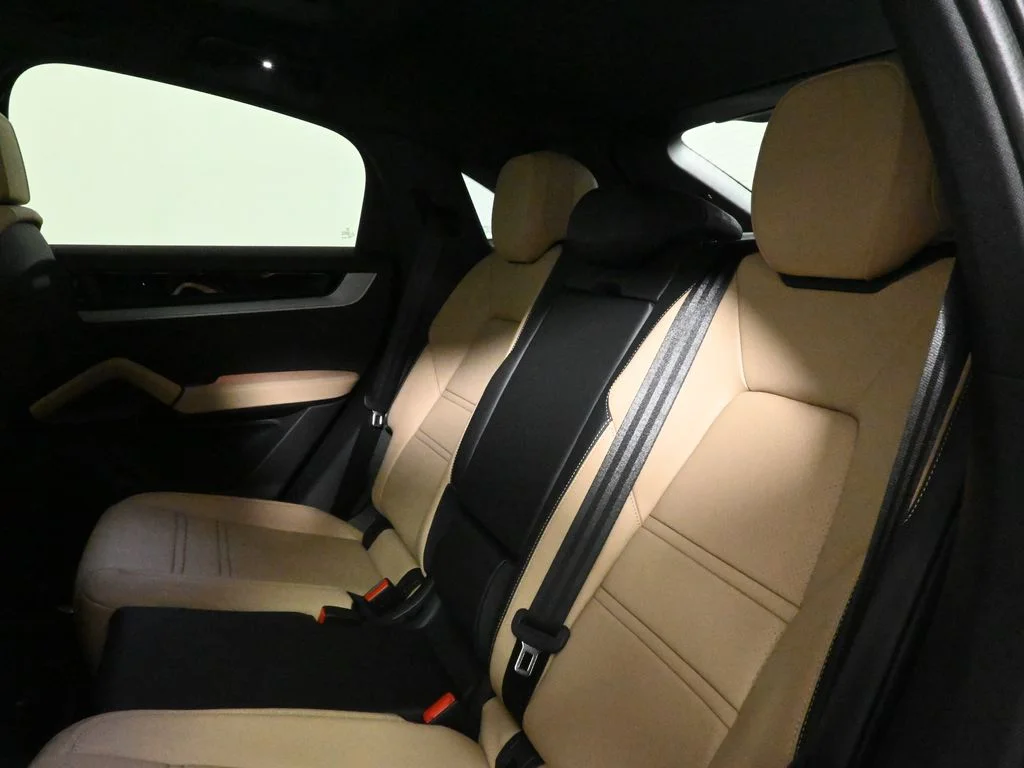 Certified Used 2026 White Porsche  image 38