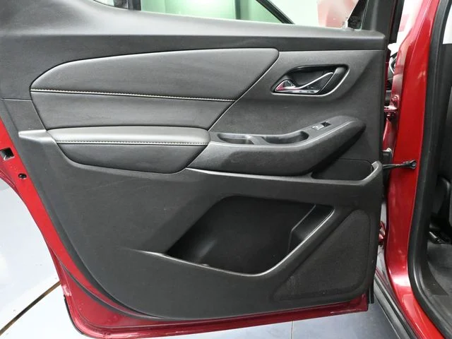 2021 Chevrolet Traverse 1LT - Photo 31