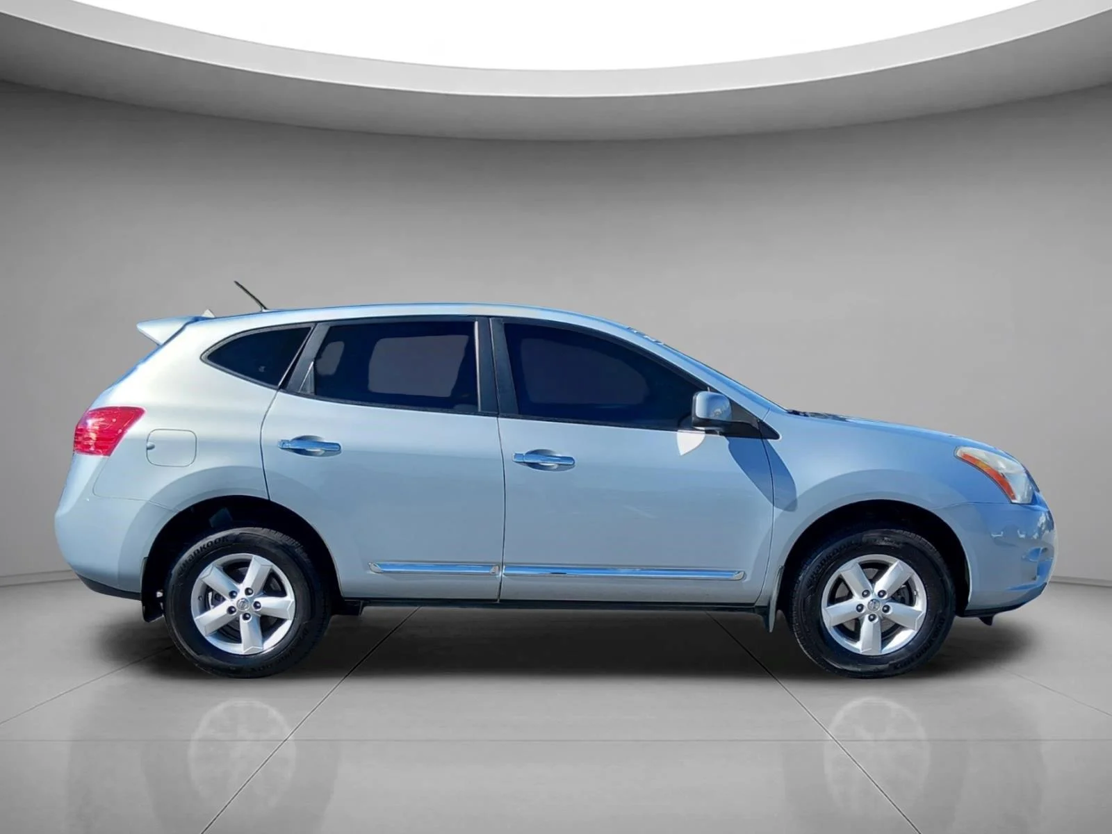 Used 2013 Graphite Blue Nissan S image 6
