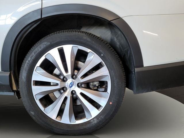 Used 2022 Crystal White Pearl Subaru Limited image 17