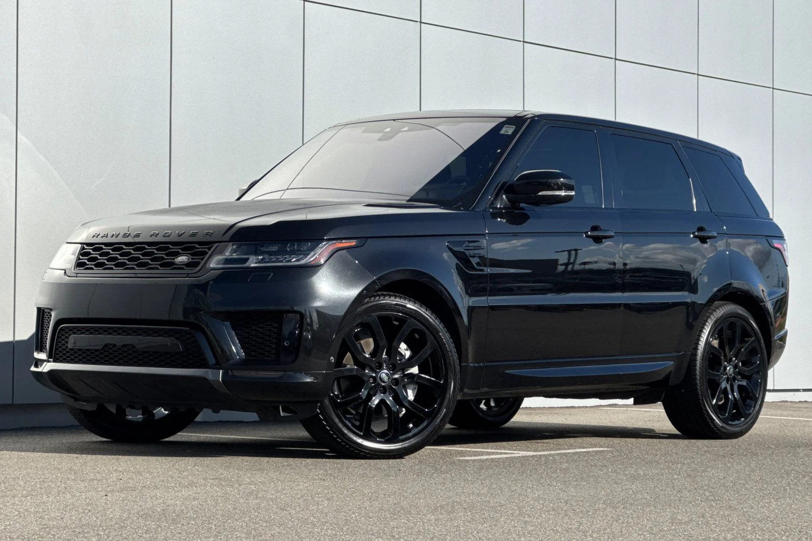 2021 Land Rover Range Rover Sport 3.0 MHEV HSE Silver Edition's photo