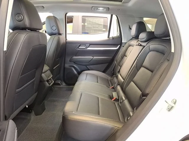 New 2027 Glacier White Tricoat GMC Denali image 8