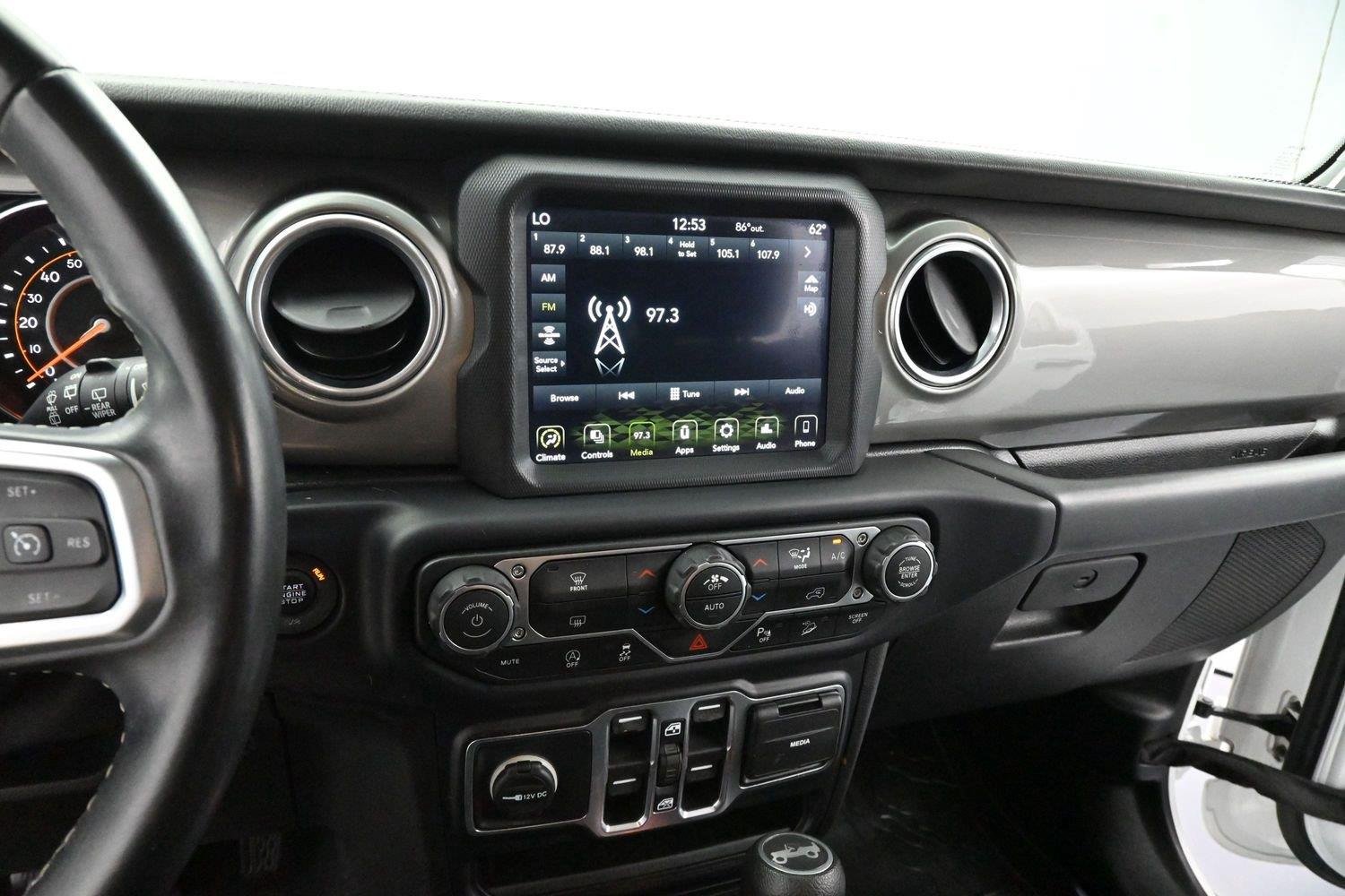 Used 2019 Bright White Clearcoat Jeep Sahara image 18