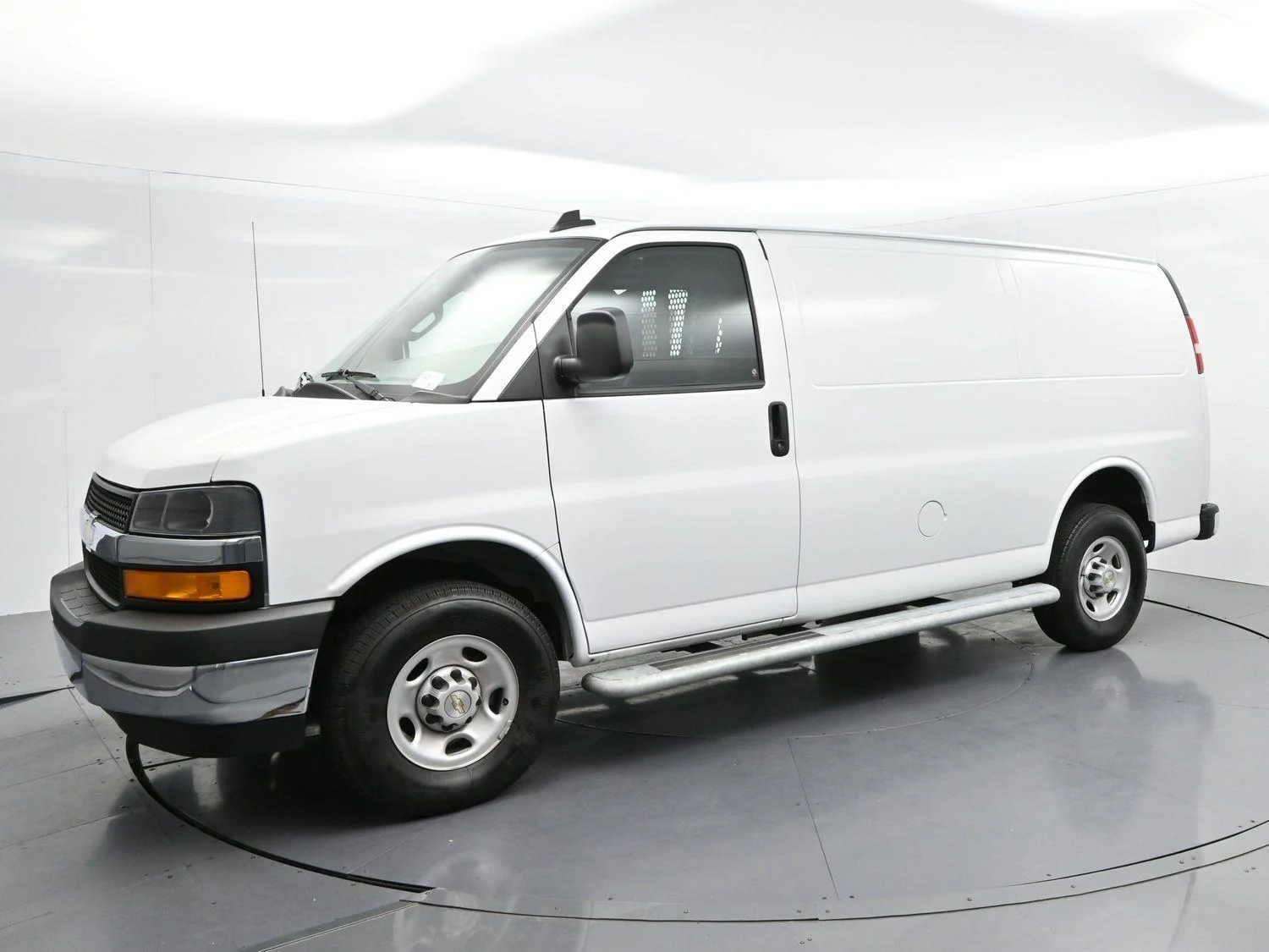 Used 2024 Summit White Chevrolet WT image 3