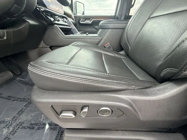 Used 2024 White GMC Denali image 12