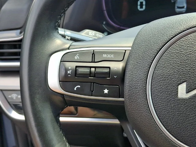 Certified Used 2023 Silver Kia EX image 22