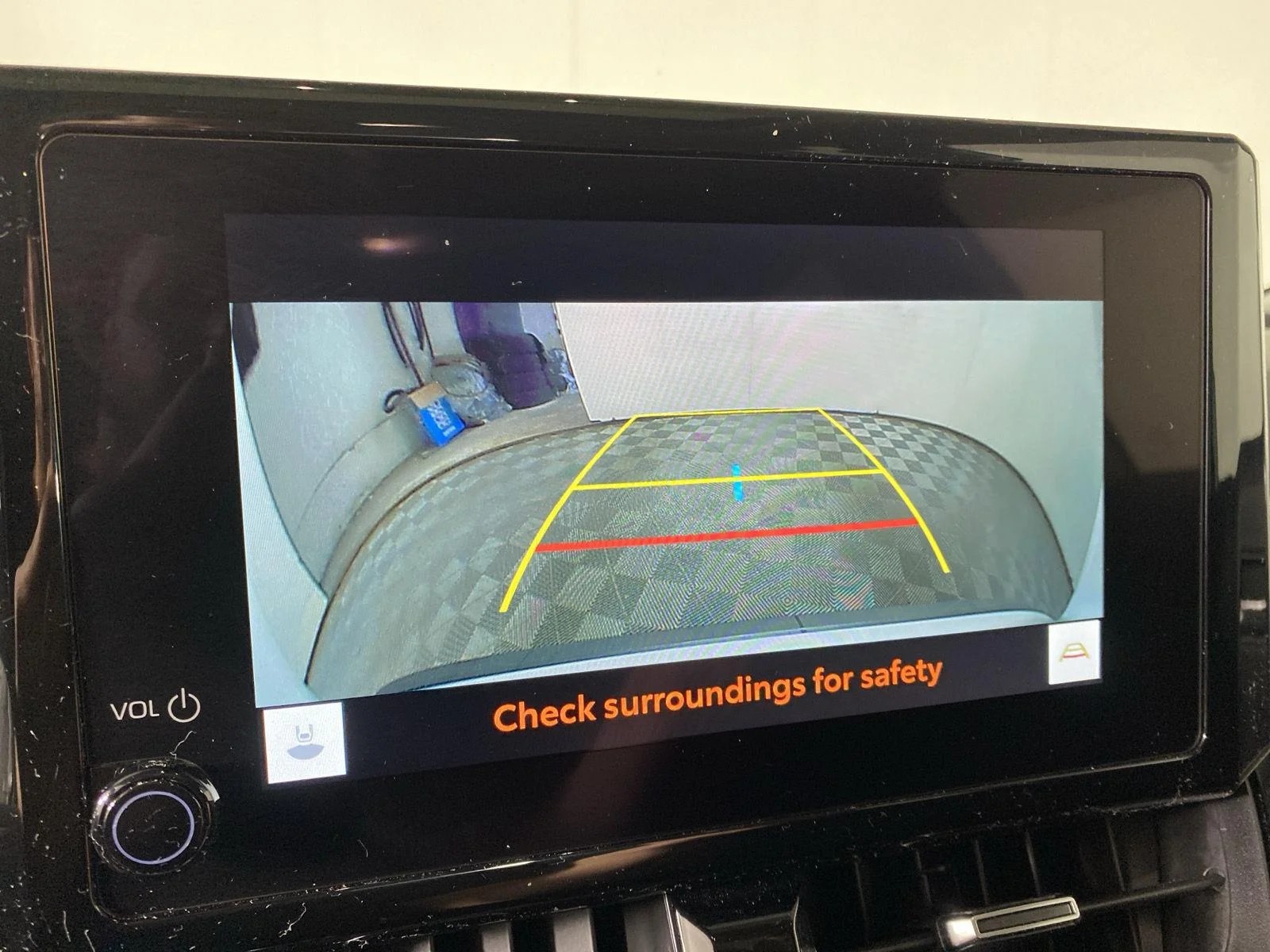 Used 2024 Wh Toyota XLE image 18