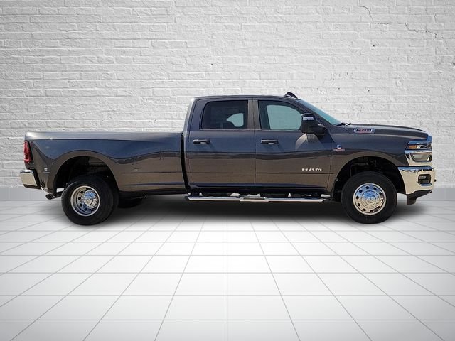 New 2026 Granite Crystal Metallic Clear-Coat Exterior Paint RAM Big Horn image 5
