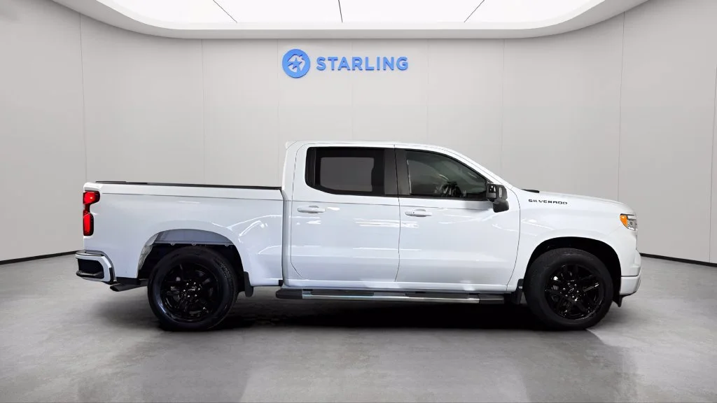 2023 Chevrolet Silverado 1500 RST - Photo 11
