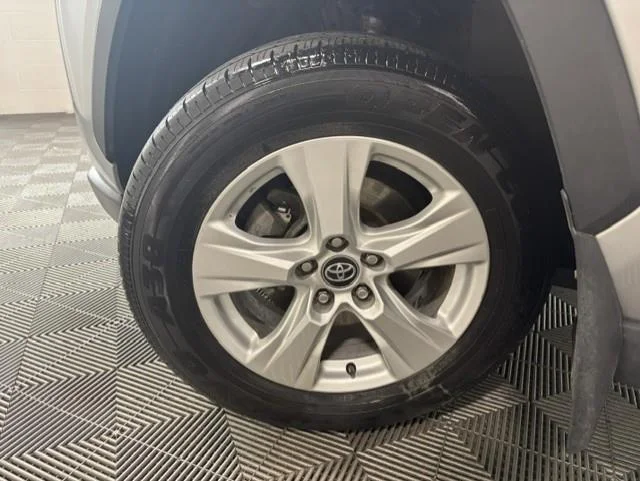 Used 2021 Silver Sky Metallic Toyota XLE image 15