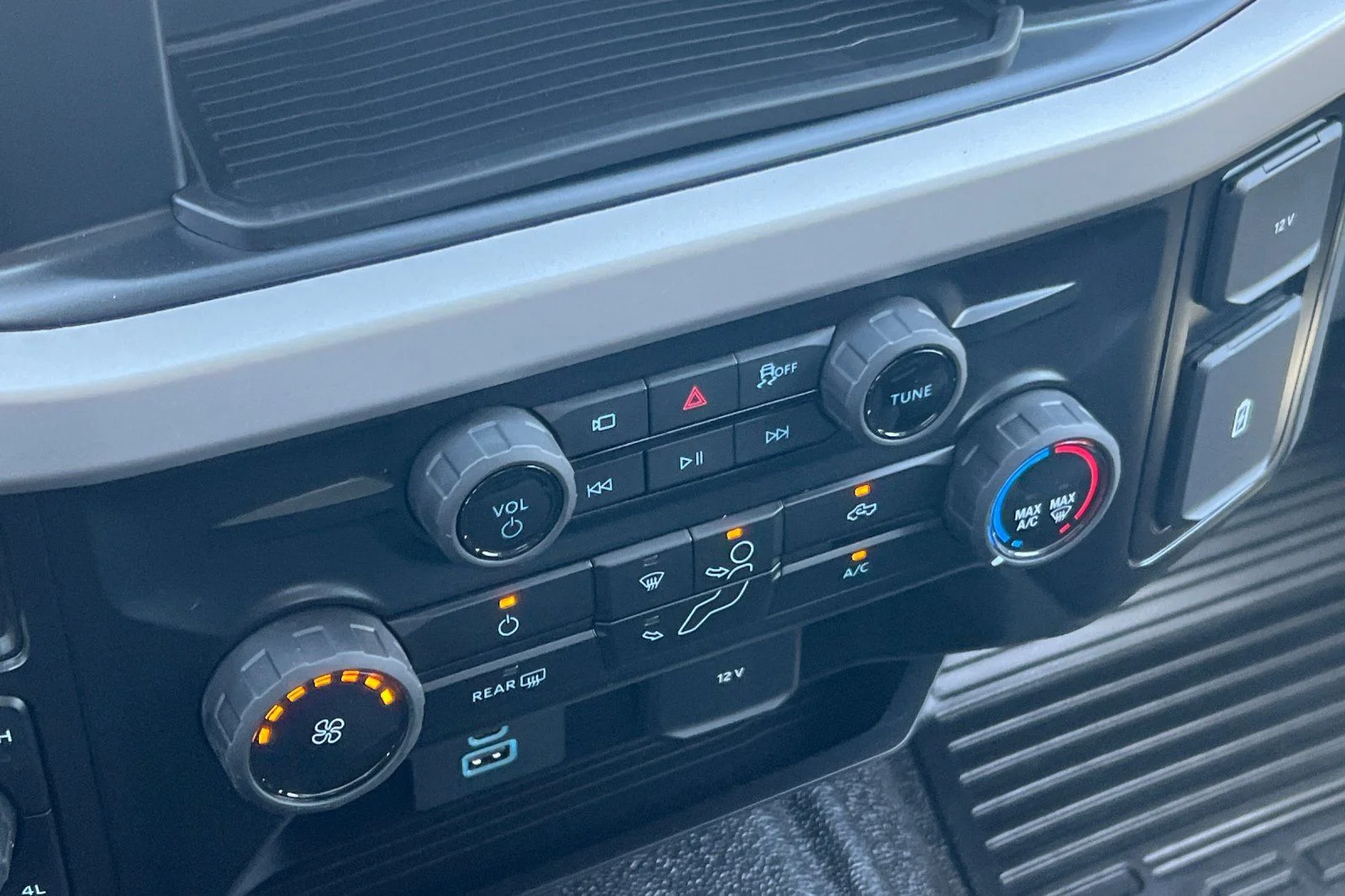 2025 Ford F-250 Super Duty XL - Photo 21