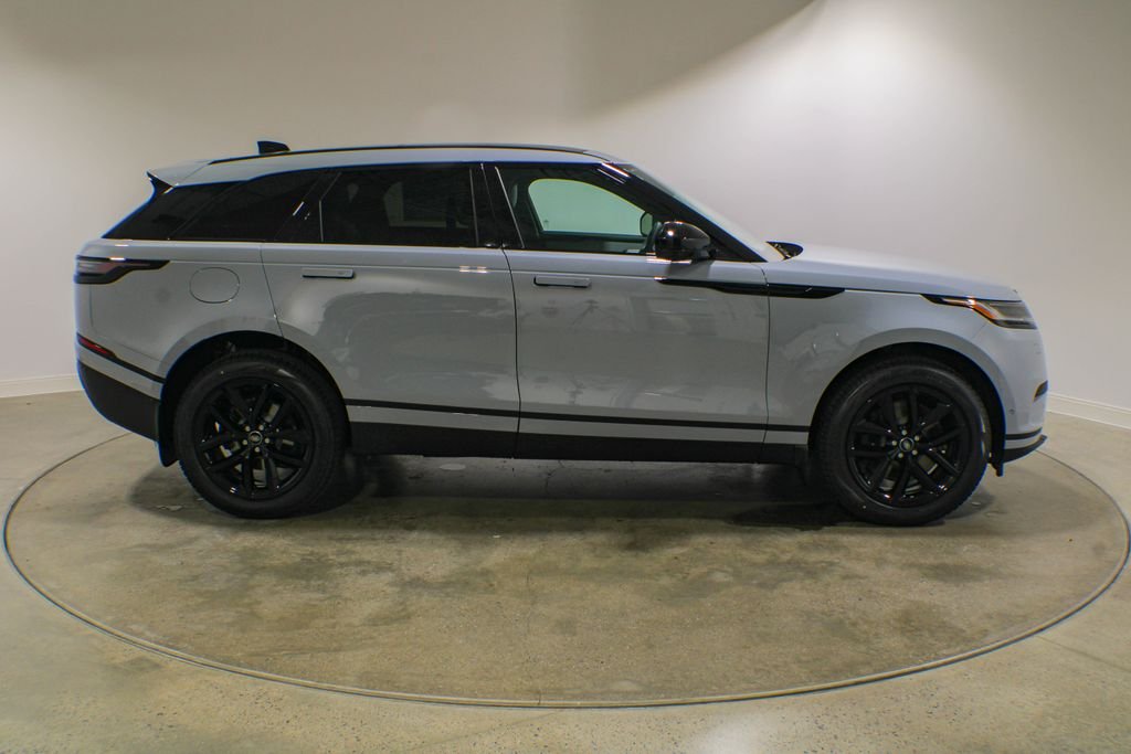New 2026 Arroios Grey Land Rover S image 7