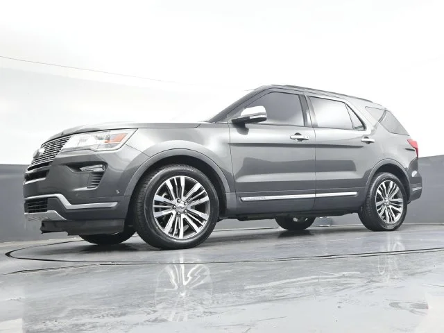 Used 2018 Gray Ford Platinum image 36